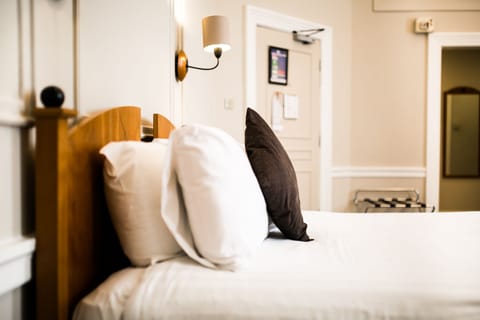 Premium Double Room | Desk, iron/ironing board, travel crib, free WiFi