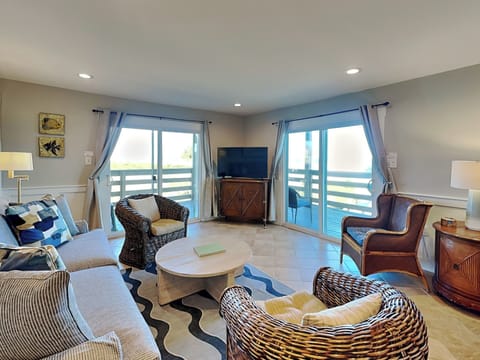 Lighthouse Point 39B: Your Ocean View Paradise