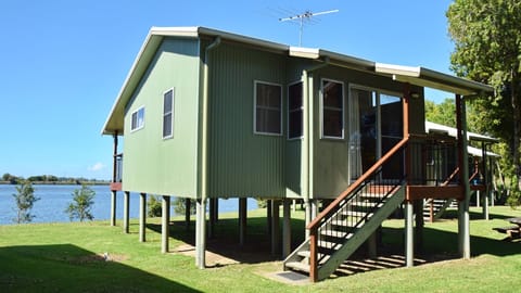 External view of Cabin 3.