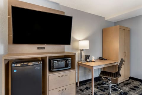 Standard Room, 2 Queen Beds, Non Smoking | Hypo-allergenic bedding, desk, laptop workspace, blackout drapes