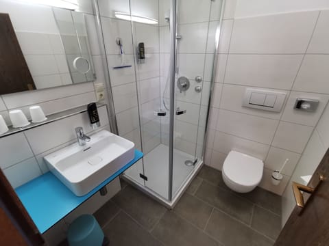 Comfort Studio | Bathroom | Eco-friendly toiletries, hair dryer, towels, soap