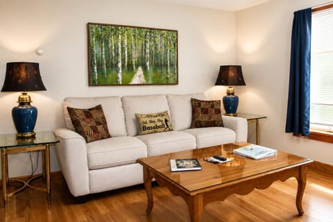 Cooperstown Baseball Rentals - Dugout 2 is just 3 miles to All-Star Village.  It is one of 4 separate units at this location.  A great choice for team families to stay together, yet each have their own private living space.