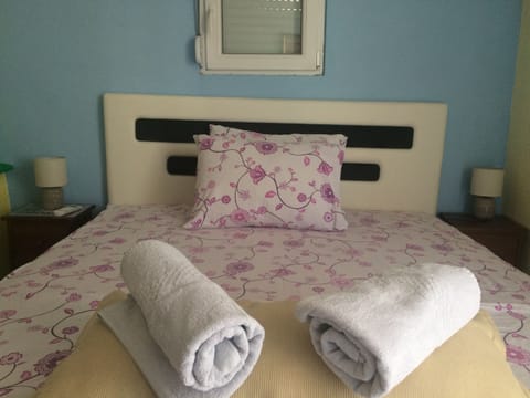 Economy Double or Twin Room, 1 King Bed, Non Smoking, Garden View | Free WiFi