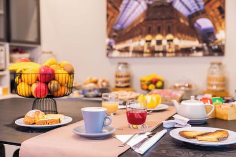 Free daily continental breakfast
