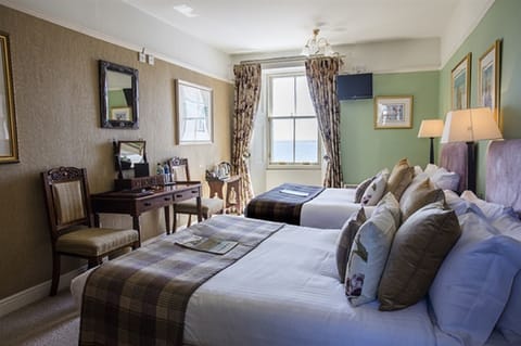 Standard Twin Room | Free WiFi, bed sheets