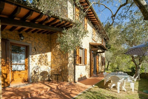 Building Exterior, Outdoor