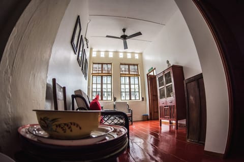 Basic Room, Non Smoking (1 Bunk Bed) | Living area