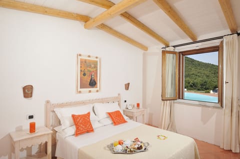 Suite | Premium bedding, in-room safe, desk, blackout drapes