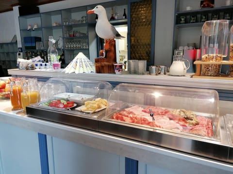 Daily buffet breakfast (EUR 11 per person)