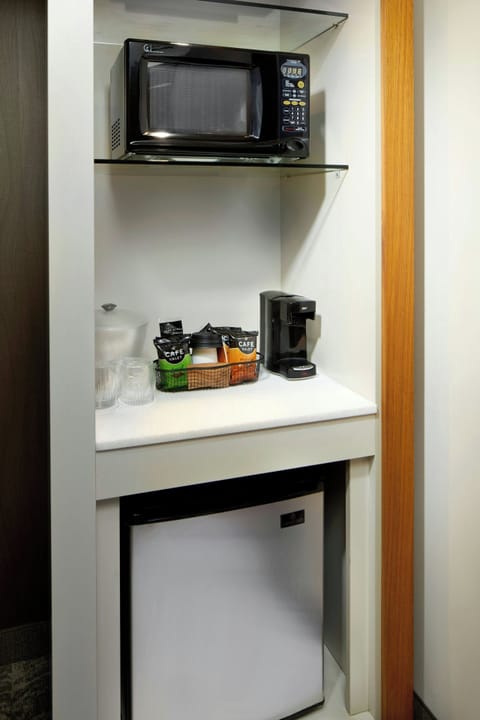 Pillowtop beds, desk, blackout drapes, iron/ironing board