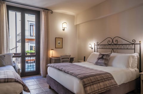 Triple Room | 10 bedrooms, premium bedding, down comforters, memory foam beds