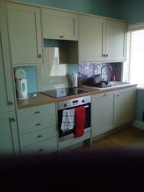 Standard Apartment, Ensuite (Shared Terrace) | Private kitchen