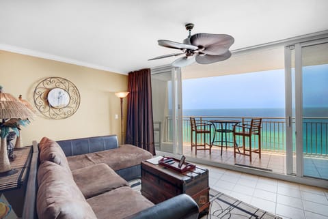 Welcome to Emerald Beach 1627