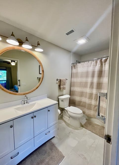 Beautifully renovated primary bathroom.