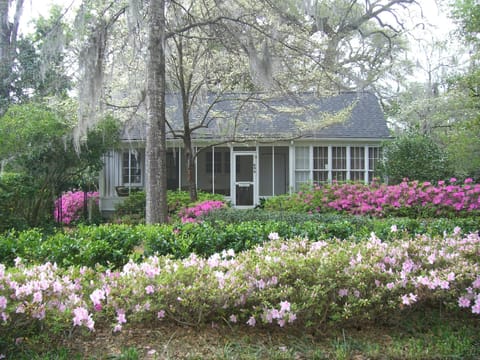 The 1920's Guest House in Spring.