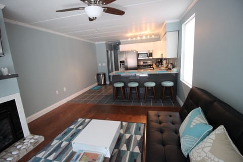 Living room/ Dining room