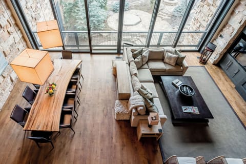 Main living floor. Perfect for entertaining.