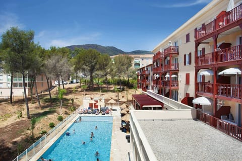 Holiday Park Facilities and Services 