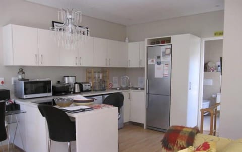 Cottage (Self Catering) | Private kitchen | Full-size fridge, microwave, oven, stovetop