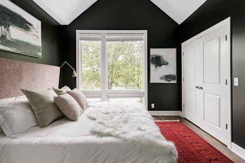 King bed