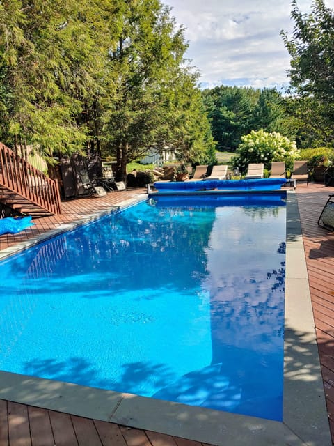 18' x 36' heated pool.