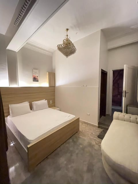 Premium bedding, down comforters, pillowtop beds, minibar