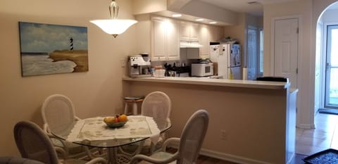 Dining Area -Breakfast nuk