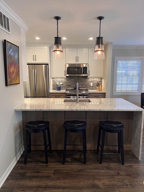 Kitchen bar stools