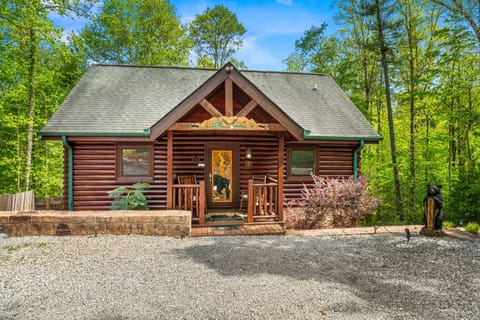 Owls Den Cabin