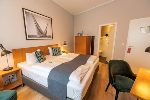 Standard Double Room, Non Smoking | Hypo-allergenic bedding, in-room safe, desk, blackout drapes