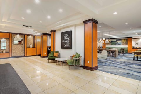 Lobby lounge