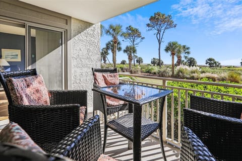 110 Shorewood in South Forest Beach
