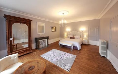 Classic Double Room (Lorelei) | Premium bedding, memory foam beds, individually decorated