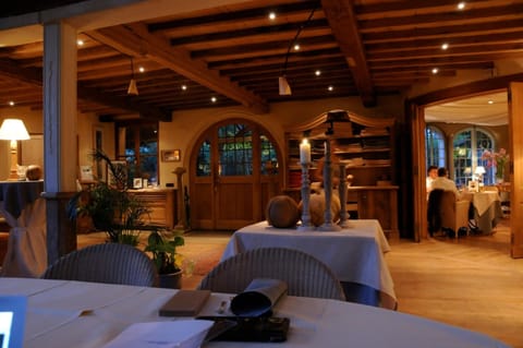 Lunch and dinner served, local cuisine