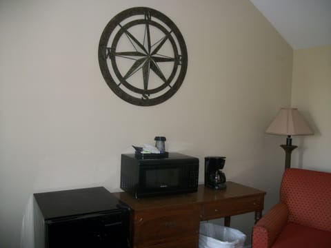 Family Cottage, 2 Bedrooms (Cabin B) | Living area