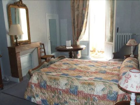 Double Room | Desk, free WiFi