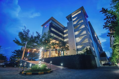 Front of property - evening/night