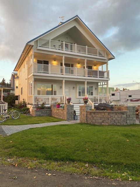Lookout Lodge