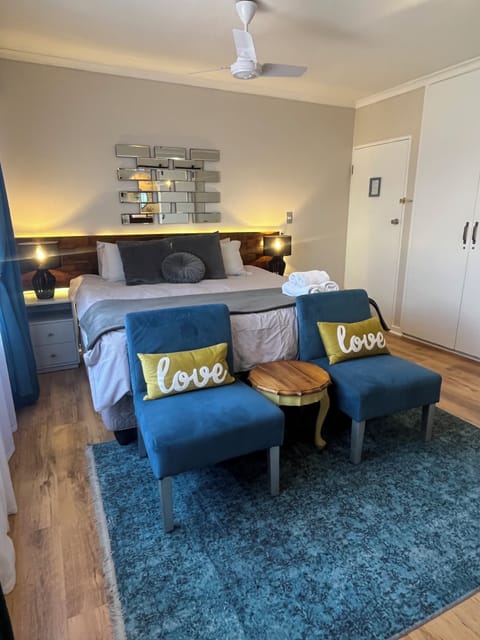 Comfort Triple Room, 1 Bedroom | Free WiFi, bed sheets