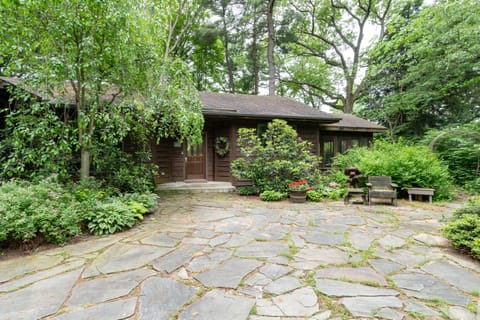 View of house from driveway