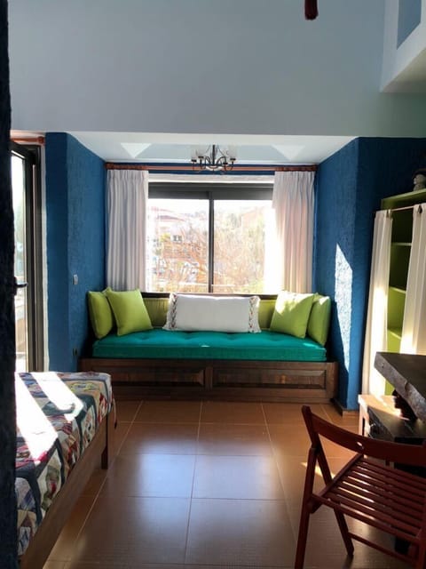 Luxury Triple Room, Garden View | Desk, soundproofing, iron/ironing board, free WiFi