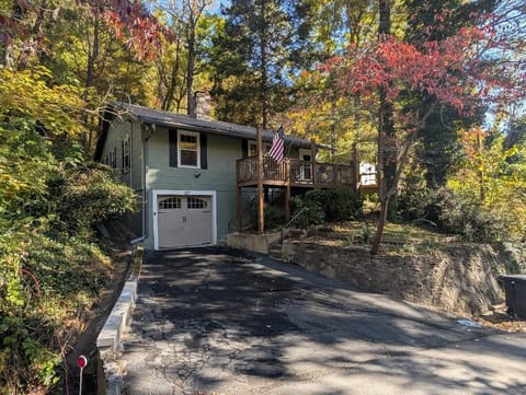 Welcome to Chimney View with a great view of Chimney Rock!