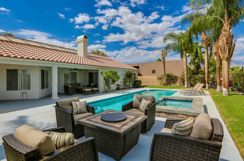 Seating area with propane fire pit 