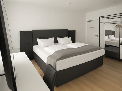 Free minibar, desk, iron/ironing board, free WiFi