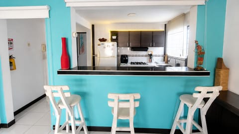 Economy Apartment, Multiple Beds, Non Smoking, Kitchen | Private kitchen | Full-size fridge, microwave (on request), oven, stovetop