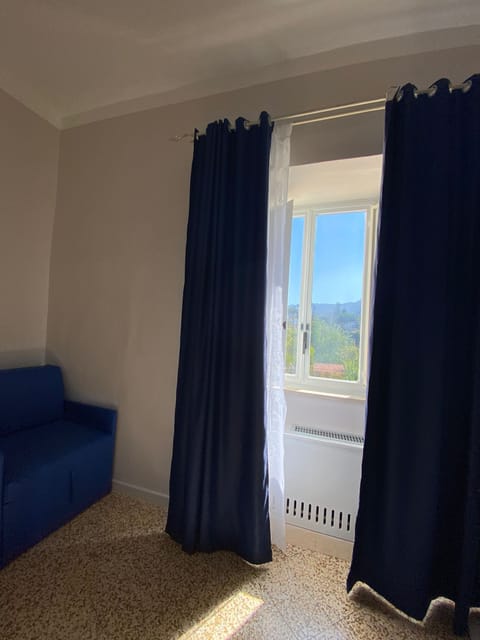 Double Room (bagno privato esterno) | Individually decorated, individually furnished, free WiFi, bed sheets