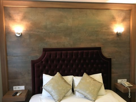 Deluxe Single Room | In-room safe, blackout drapes, free WiFi