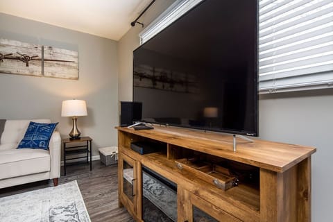 50'' Roku Tv with all the options