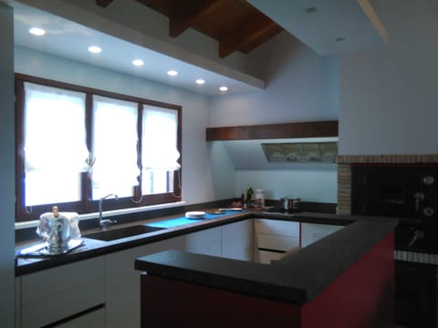 Studio, Garden View | Private kitchenette