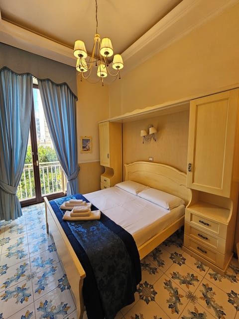 Superior Double Room, City View | Desk, soundproofing, iron/ironing board (on request), WiFi (free)
